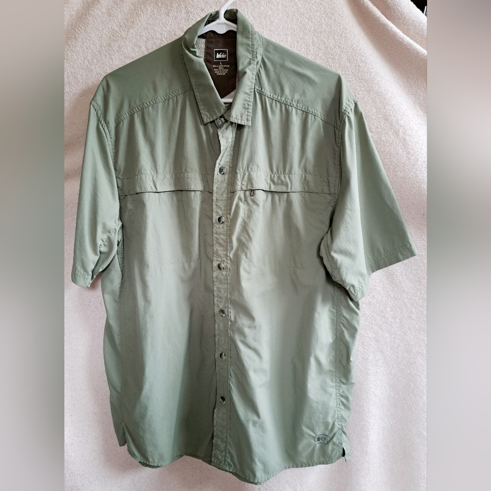 Men's REI Green Button Down Shirt
